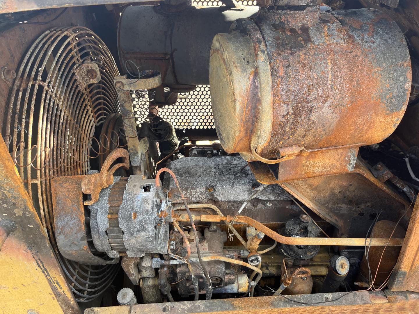 ./imagenes/INVOICE/2019/17247/TOPADOR FRONTAL CATERPILLAR D5M (22).JPG